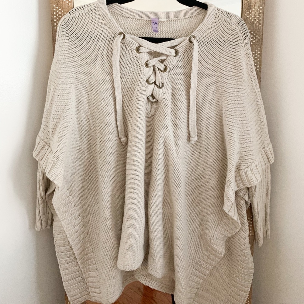 Chunky Cream Poncho